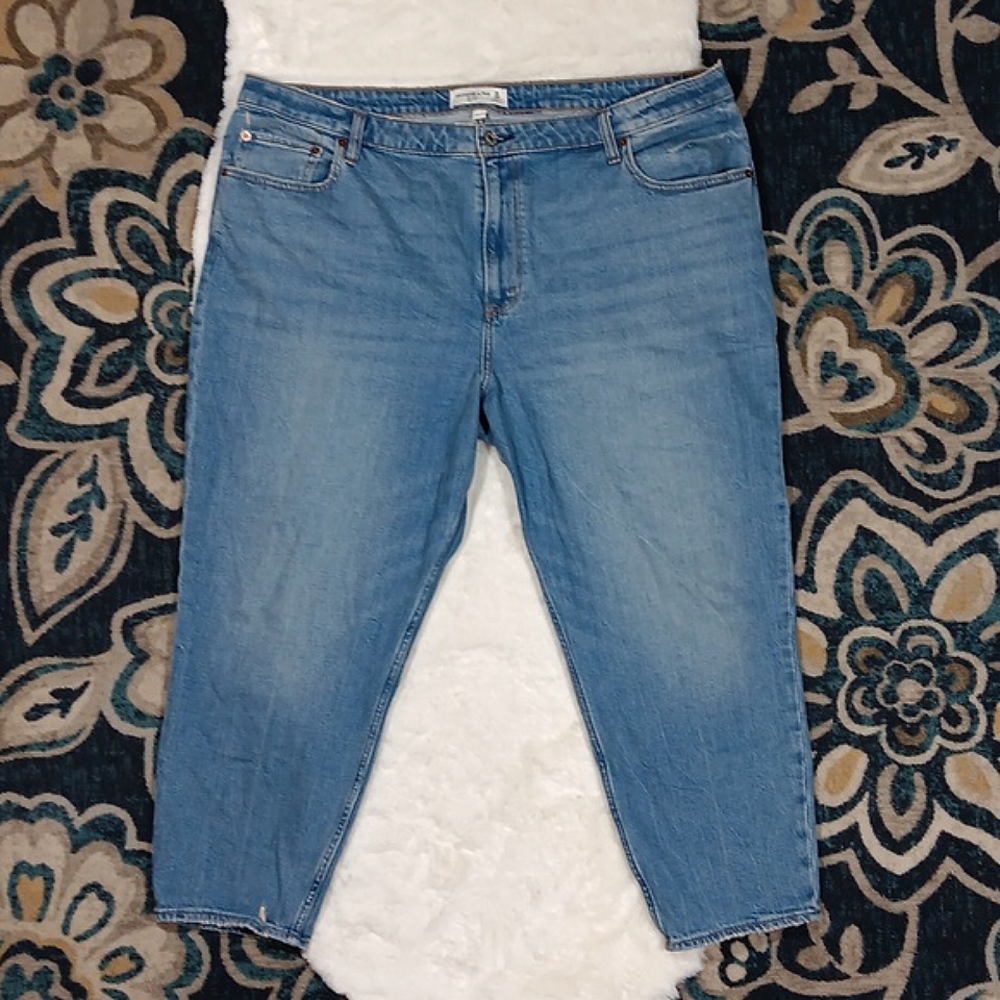 Abercrombie & Fitch Light Blue Women's Jeans